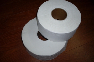 Phân phối giấy vệ sinh cuộn nhỏ, cuộn lớn hỗ trợ hộp