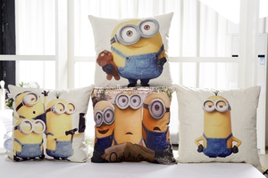 Gối tựa sofa hình Minions dễ thương