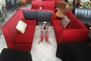 bộ sofa nhung đỏ