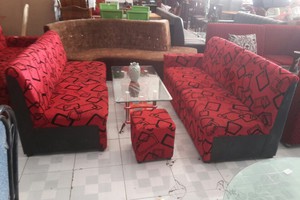 sofa đỏ