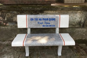 Ghế Đá Granito Trắng Ghi