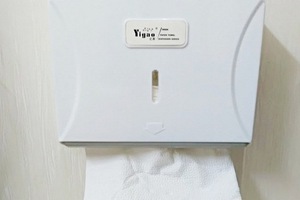 Hộp đựng giấy lau tay gắn tường nhà vệ sinh