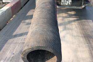 Ống cao su lõi thép D100 tại Hà Nội.