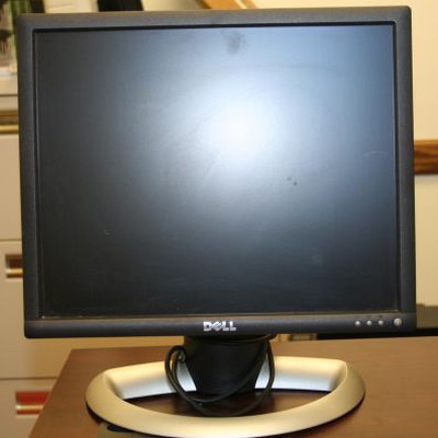 Bán bộ máy chip dualcore,màn tinh thể lỏng 1650k