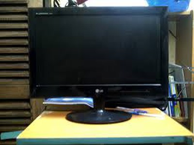 Bán bộ case chiến game,màn 19 inch chỉ 2t5