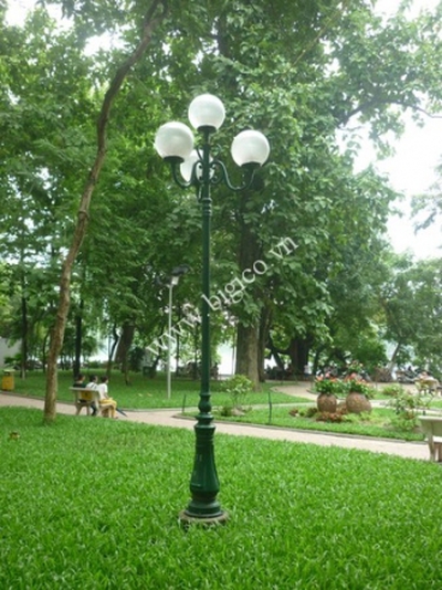 Cột đèn đế gang đúc, thân sắt C06 CH02 4 CH07 5 CH11 2 D400