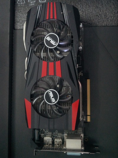 300 card hình rời mọi chủng loại,giá thành cực tốt