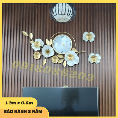 đồng hồ treo tường bông hoa 