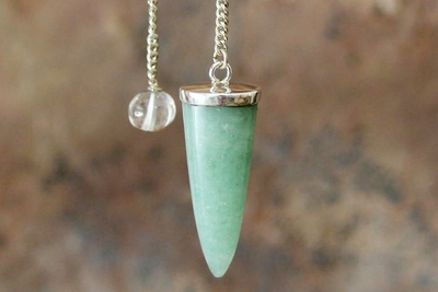 Vòng tay đá thạch anh hồng loại đá của biểu tượng tình yêu