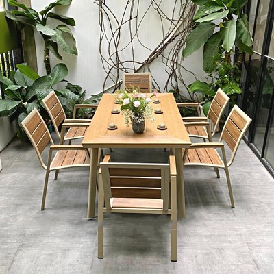 Bàn ghế sân vườn