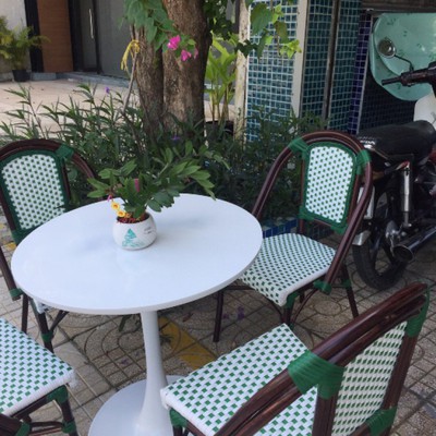 Bàn ghế giả mây ngoài trời 