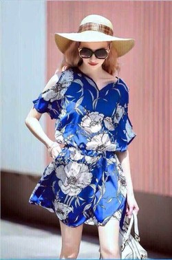 Ảnh số 1: váy xanh xòe - Giá: 350.000