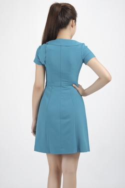 Ảnh số 2: Đầm cổ thuyền nơ vai - Giá: 676.000