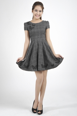 Ảnh số 13: Đầm xòe in bướm ốp ren sau - Giá: 676.000