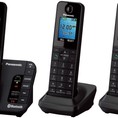 Panasonic KX TGH263B Link2Cell Bluetooth Enabled Phone with Answering Machine 3 Handsets