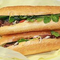 Bánh mì thịt xiên nướng Hương vị Hà Nội giữa Sài Gòn