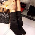 Bán buôn, bán lẻ giày thể thao, boots, búp bê các loại