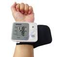 Máy đo huyết áp điện tử cổ tay OMRON Nhật Bản