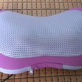 Gối massage hồng ngoại nhật bản 968, Gối mát xa tự động đảo chiều giúp giảm đau hiệu quả