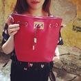 Petit et Feminin Những mấu túi Xinh xắn và nhỏ nhắn Just like you.
