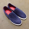 MUA MỘT GIÀY TẶNG NGAY MỘT TẤT LƯỜI . Slip On giá rẻ cho anh em đây . Tất cả đều là hàng có sẵn và do mình chụp