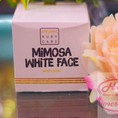 Kem trắng mịn bảo vệ da mặt dưới ánh nắng mặt trời