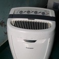 HÚT ẨM Panasonic hàng nhật điện 220v
