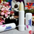 Tẩy da chết dưỡng môi với son mỡ hươu