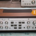 Amply Luxman L68A chữ ký