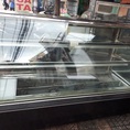 Cần bán tủ trưng bày bánh kem 1m8