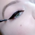 Kẻ mắt nước Maybelline Master Precise Curvy Liquid Liner đen