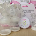 Máy hút sữa điện đôi kèm matxa 12 cấp độ Rozabi