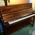 Đàn piano Yamaha E501
