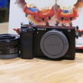 cần bán bộ máy sony a6000 kèm kít 16 50. đẹp.