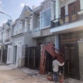 Ngay khu dân cư đông đúc hiện hữu, cách cầu Hóa An chỉ 3 phút, cách suối tiên QUẬN 9 chỉ 10 phút