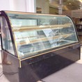 tủ bánh kem 3 tầng 1m8 đẹp như mới