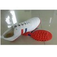 Giày đá bóng sân cỏ nhân tạo
