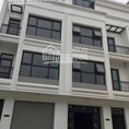 Chính chủ cho thuê Shophouse Vinhomes Mỹ Đình đường ham nghi 93 X 5 tầng 45tr full nội thất