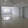 Còn trống sàn 60m2 giá tiết kiệm 13 triệu đồng gần Ngã Tư Hàng Xanh