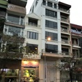 Cho thuê nhà 100m2 x 5 tầng, thang máy mặt phố Lạc Long Quân, vị trí vip, vỉa hè rộng.