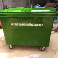 Xe đẩy rác 660L