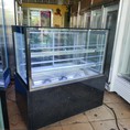 Tủ bánh kem kính vuông màu đen 3 tầng