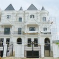 Biệt thự lâu đài Sức khỏe lâu dài Tiện ích hiện đại Nuôi dưỡng nhân tài