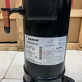 Phân phối lắp đặt lốc máy nén lạnh Daikin 5,5hp JT170KY 1L tận nơi tại TPHCM.