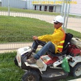 Dịch vụ cắt cỏ khuôn viên