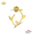 Nhẫn tay titan nhành hoa hồng 902