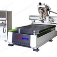 Máy phay khoan CNC thay dao tự động