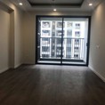 Cho thuê căn 2PN đồ cơ bản tại Imperia Sky Garden giá tốt