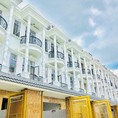 Chính Chủ cần bán nhà 1 trêt 2 lầu mới xây ngay Trung Tâm Thành Phố Mới Bình Dương