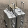 Vali kéo rimowa nhôm đúc nguyên khối
